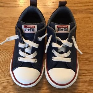 Toddler All Star Converse leather sneakers 9 New
